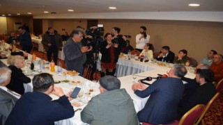 İbrahim Sezer, gazetecilerle iftarda bir araya geldi