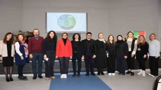 İçindeki yıldızı keşfet kitabının yazarı Şenkoyuncu öğrencilerle buluştu