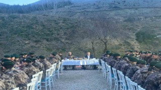 İl Emniyet Müdürü Ağırlar Özel Harekat Şube Müdürlüğü ekipleriyle iftar yaptı