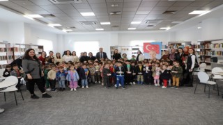 İlkadımda çocuklara kütüphane sevgisi aşılandı
