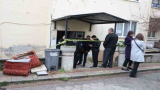İşe gitmek için uyanan genç, annesi ve kardeşini ölü buldu