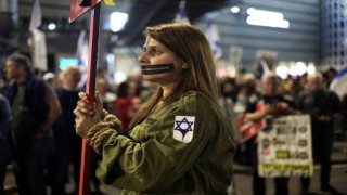 İsrailde Netanyahuya tepkiler büyüyor