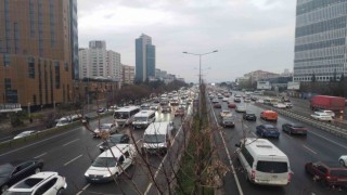 İstanbulda trafik yoğunluğu yüzde 83e ulaştı