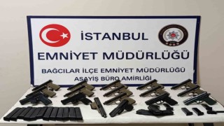 İstanbulda yasa dışı silah ticareti operasyonu: 17 silah ele geçirildi