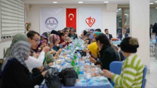 “İyilik Buluşmaları” kapsamında iftar sofrasında engelli ve hafız öğrencilerle buluşuldu