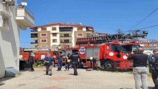 İzmaritten çıkan yangında evdeki anne ve çocukları itfaiye ekipleri kurtardı