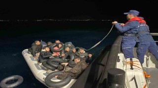 İzmir açıklarında 7si çocuk 39 göçmen yakalandı