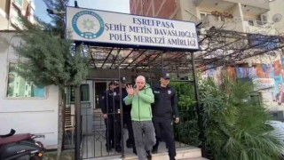 İzmirde cinayet zanlısı ve yağmacı kıskıvrak yakalandı
