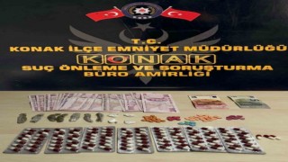 İzmirde iki ayrı adrese uyuşturucu operasyonu