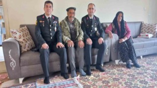 Jandarma şehit ailelerini yalnız bırakmıyor