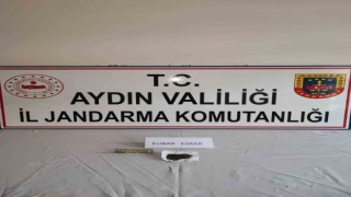 Jandarma uyuşturucuya geçit vermiyor: 6 gözaltı
