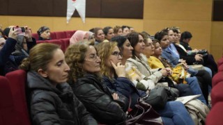 Kadın Hastalıkları ve Doğum Uzmanı Op. Dr. Şengör: HPV aşısı, rahim ağzı kanseri için koruyucu