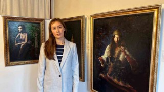 Kadın temasının işlendiği ‘Güzelliğin Büyüsü sergisi sanatseverlerle buluştu