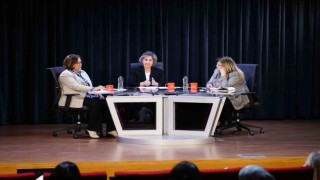 Kadının soyadı da yok