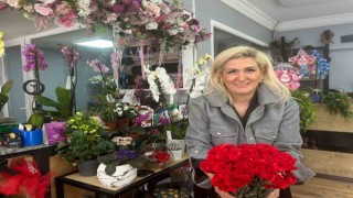 Kadınlara bir hediye vermek isteyenlerin tercihi çiçek oldu