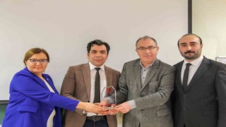 ‘Kamu-Öğrenci Buluşma Serileri devam ediyor