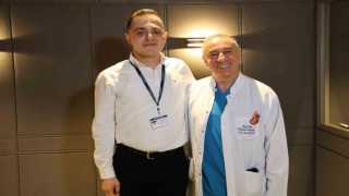 Kanseri yendiği hastanede işe başladı