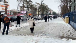 Kar sonrası ilçe adeta göle döndü