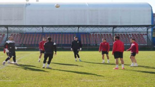 Kastamonuspor Teknik Direktörü Fırat Gül: “Takımımızın bütünlüğü bizlerin en büyük silahı