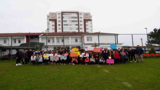 Kastamonusporun minik taraftarlarından futbolculara moral ziyareti