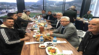 Kaymakam Ünal, muhtarlarla iftarda bir araya geldi