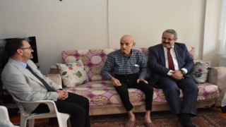 Kaymakamdan şehit babasına geçmiş olsun ziyareti