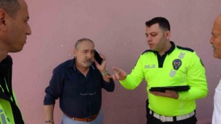 Kaza yapan araçtan çıkıp, Kim kaza yaptı, ben neredeyim, benim eşim kim diye sordu