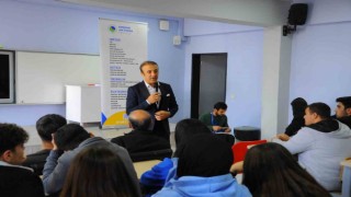 Kırşehir Ahi Evran Üniversitesinden lise öğrencilerine mesleki tanıtım