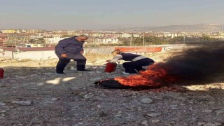 Konteyner kentte yaşayan vatandaşlara yangın güvenliği eğitimi