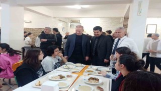 Köyceğiz Kaymakamı Maslak, iftarı öğrencilerle açtı
