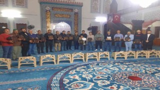 Köyceğizde Kuran öğrenen kursiyerler belgelerini aldı