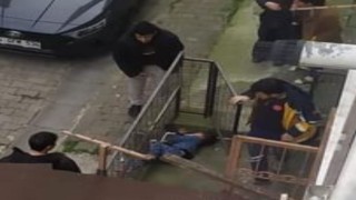 Küçükçekmecede pencereye çıkan 4 yaşındaki çocuk 5nci kattan düştü
