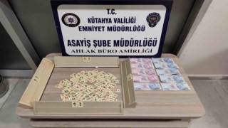 Kütahyada kumar oynayan 4 kişiye para cezası