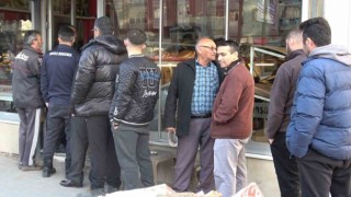 Kütahyada Ramazan pidesi kuyruğu geleneği