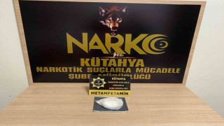 Kütahyada yolcunun eşyaları arasında uyuşturucu bulundu