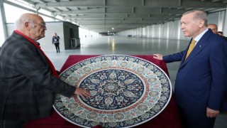 Kütahyalı çini sanatçısından Erdoğana doğum günü hediyesi