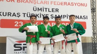 Kütahyalı sporculardan Ümitler Kuraş Türkiye Şampiyonasında zafer