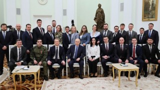 Liderlik Yarışması Kazananları, Rus Devlet Başkanını Ziyaret Etti
