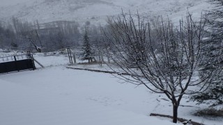 Malatyada yüksek rakımlı bölgelerde kar yağışı etkili oldu