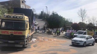 Maltepede kontrolden çıkan kamyonet araca çarpıp parka daldı