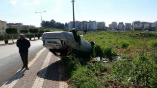 Manavgatta otomobil takla attı: 1 yaralı