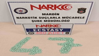 Mardinde durdurulan araçta uyuşturucu madde ele geçirildi