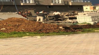Mardinde inşaat iskelesi çöktü, 2 işçi yaralandı