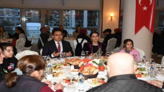 Marmaris Kaymakamlığı öksüz ve yetimleri unutmadı