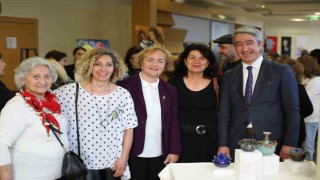 Marmariste Bahar Çiçekleri adlı sergi açıldı