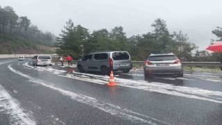 Marmariste yağışlar kazaları da beraberinde getirdi