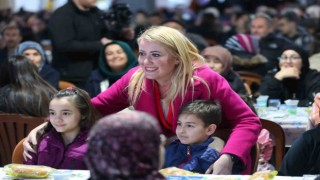Merkezefendinin iftar sofrası bu kez Mehmet Akif Ersoy Mahallesinde kuruldu