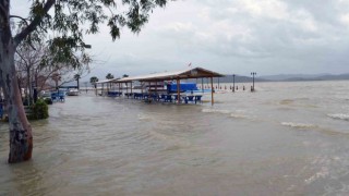 Meterolojiden Fethiye ve Seydikemere sel, dolu ve fırtına uyarısı