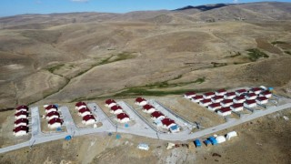 Milletvekili Öz: “AFAD Erzurumda 550 konut ve 80 ahır yapacak”