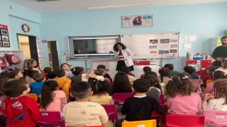 Minik öğrencilere ağız ve diş sağlığı eğitimi